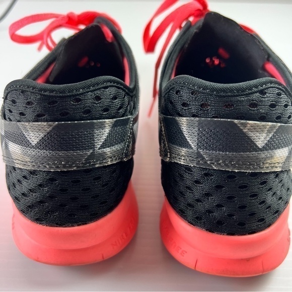 Nike Free 5.0 TR Fit 5 Print Black/White-Lava Glow womens size 8.5 - Picture 10 of 12